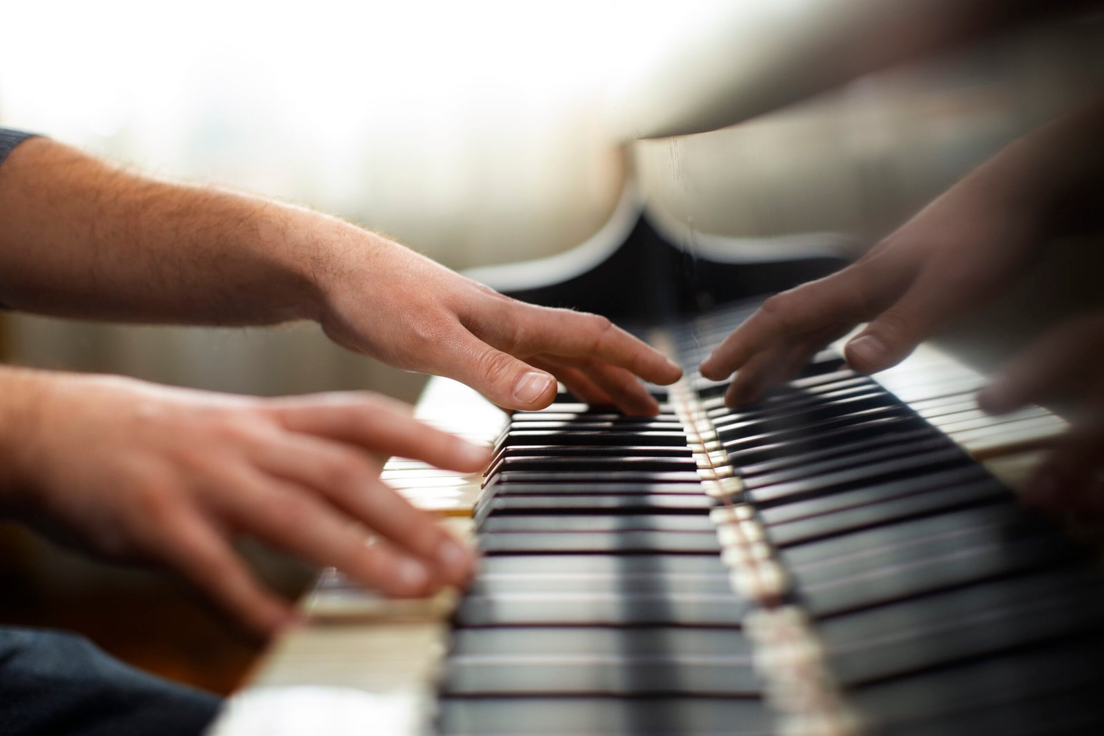 Os 5 Maiores Erros Que Todo Iniciante Comete ao Tocar Piano (e Como Evitá-los)